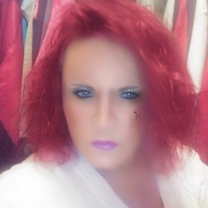 Meet your Posher, Sharon